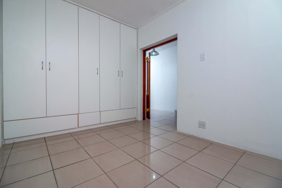 To Let 2 Bedroom Property for Rent in Zonnebloem Western Cape